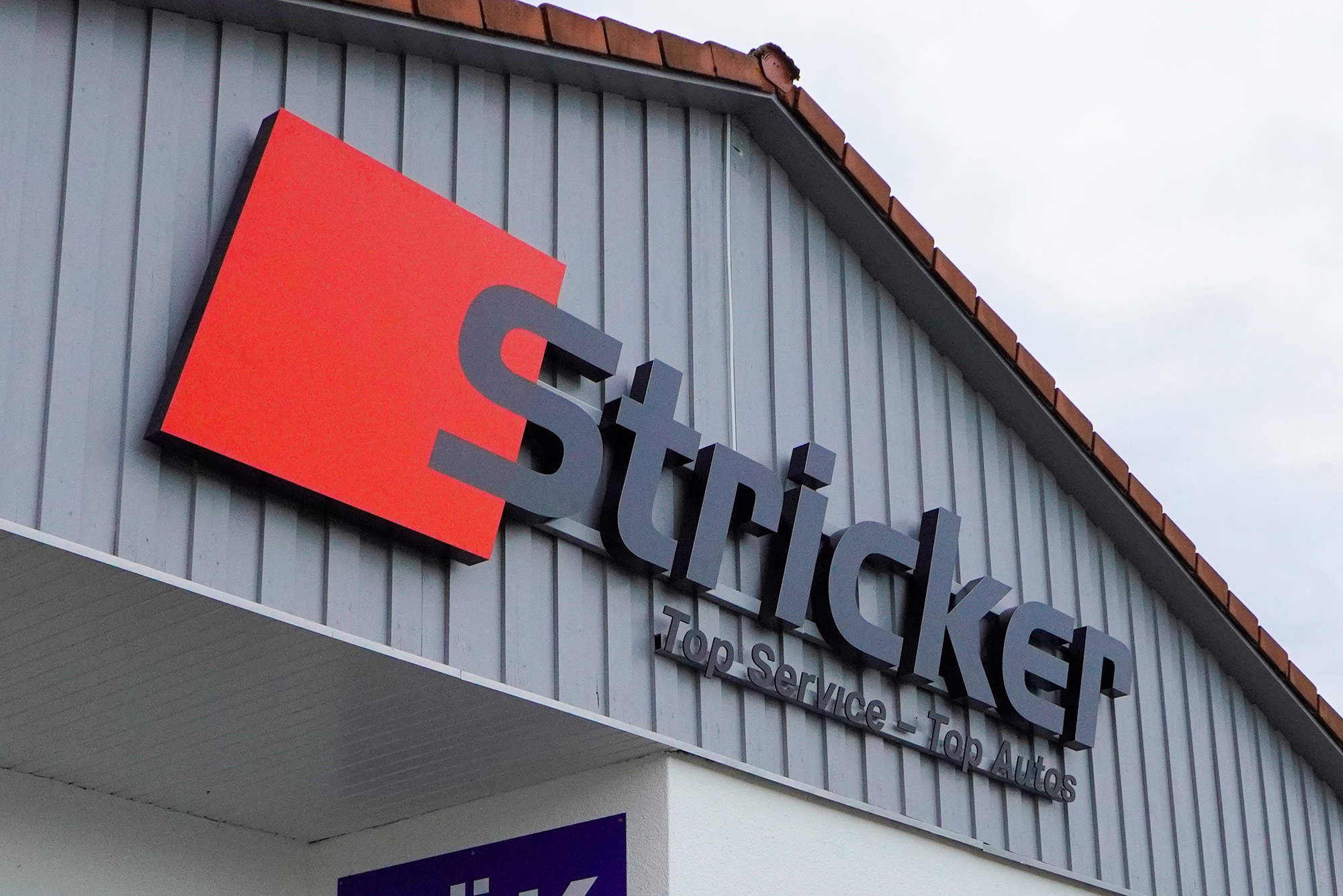 3D-Buchstaben & Lichtwerbung – Ihr Logo als starkes Statement