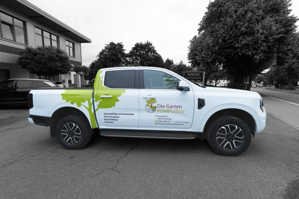 Fahrzeugbeschriftung für einen Garten und Landschaftsbauer in Dörentrup Lemgo